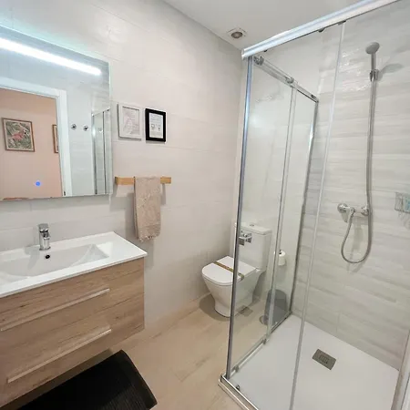 Modern & Family Flat Carihuela 3 Bdr Apartamento