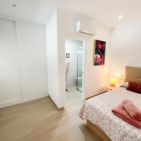 Modern & Family Flat Carihuela 3 Bdr Apartment Torremolinos