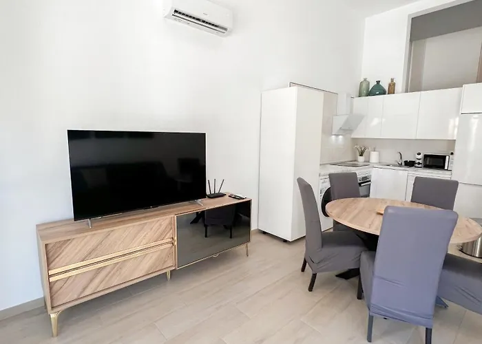 Modern & Family Flat Carihuela 3 Bdr Торремолинос