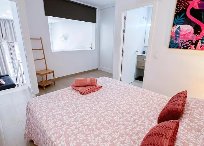 Modern & Family Flat Carihuela 3 Bdr Торремолинос